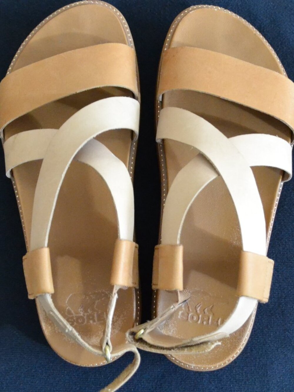 Sorel Roaming Criss Cross sandals